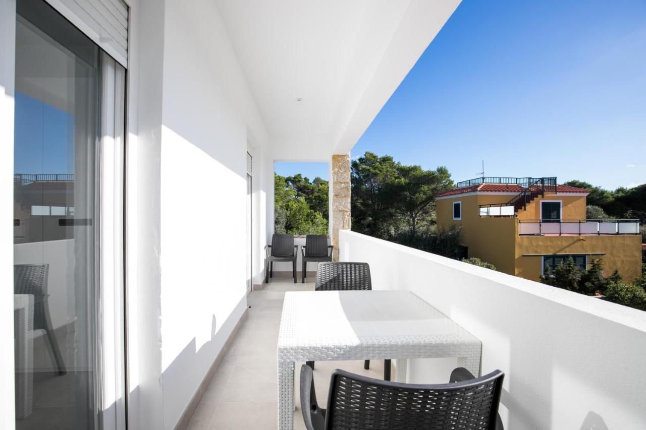 Apartamento Marei 2 Cala Blanca  Exterior photo